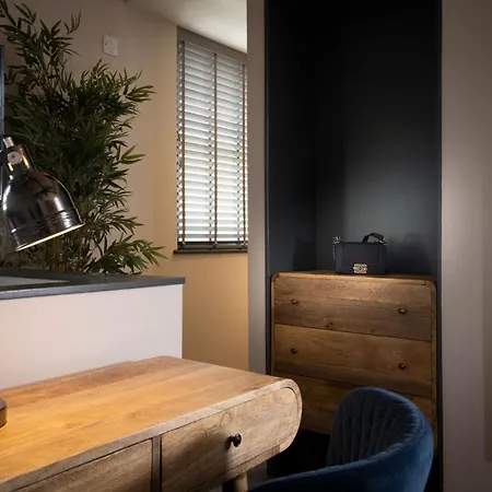 Spacious - Contemporary - - Parking Ambleside